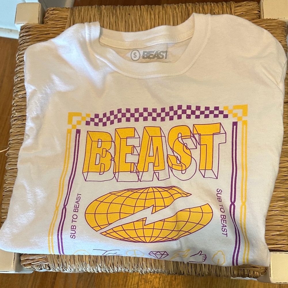 Mr. Beast graphic shirt.
